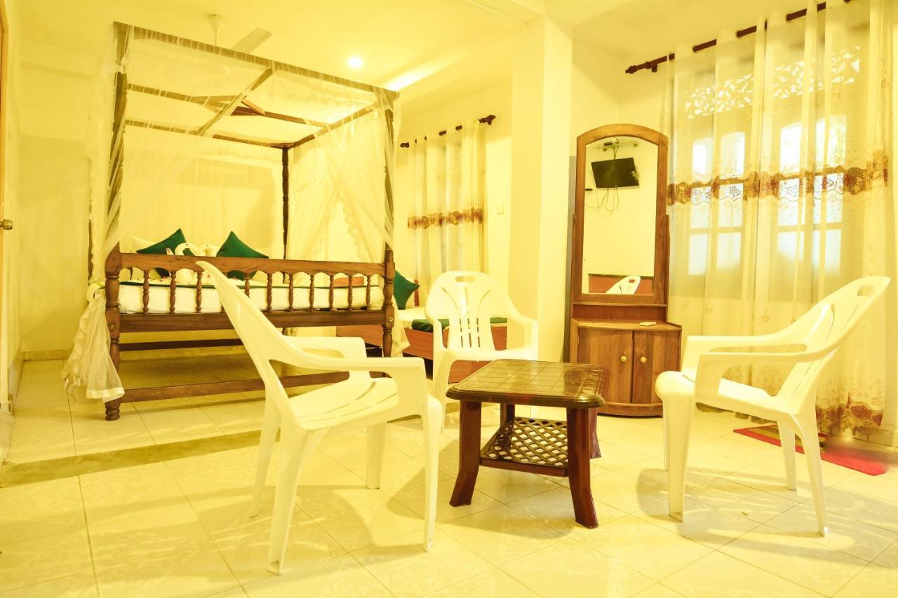 Serendipity Beach Unawatuna Bagian luar foto